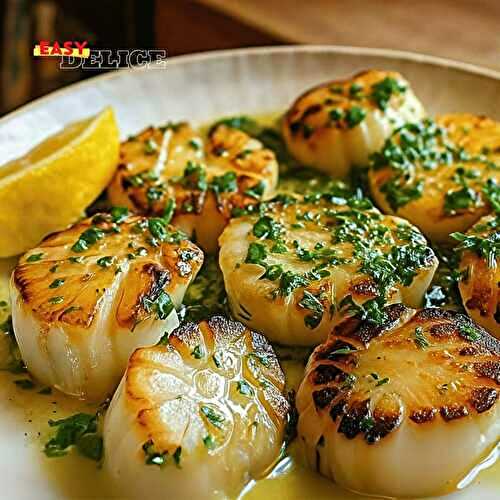 Coquilles Saint-Jacques au Beurre d’Ail et Persil