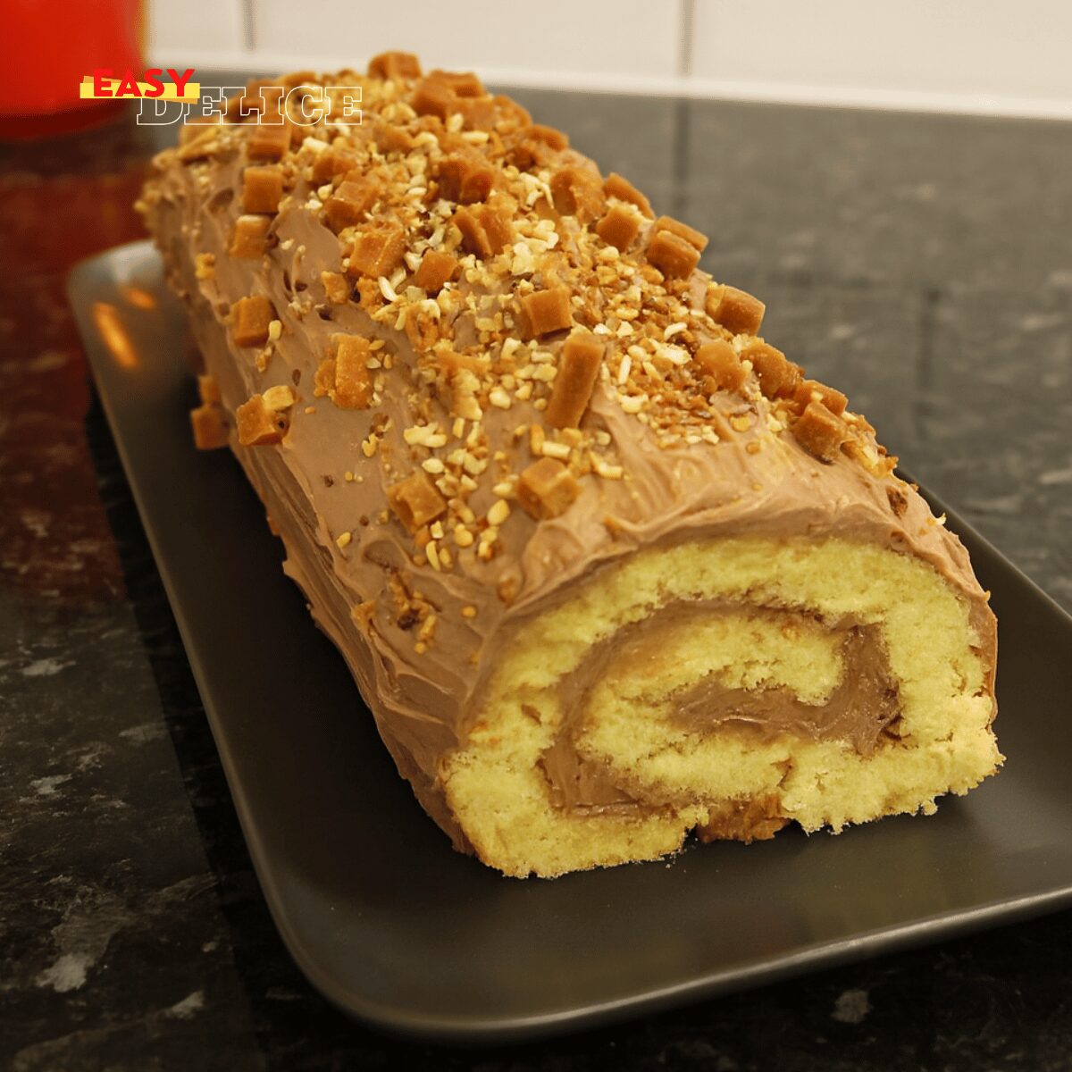 Bûche Roulée au Chocolat Praliné – Onctueuse, Légère & Ultra Gourmande