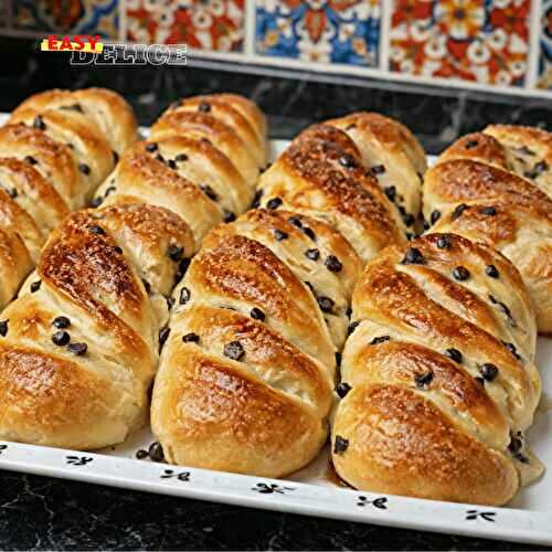 Brioches Tressées Fourrées à la Crème & Pépites de Chocolat