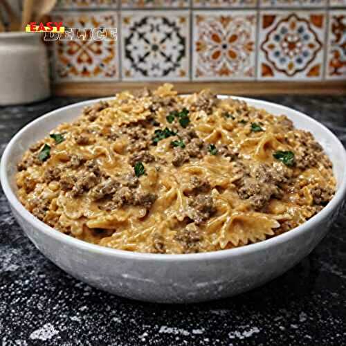 Farfalle à la Sauce Crémeuse à la Viande (Style Restaurant)