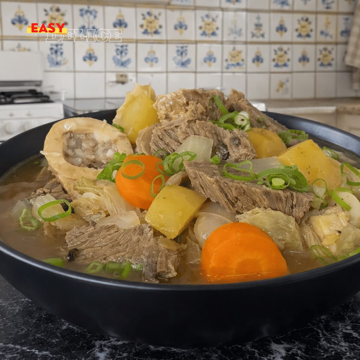 Pot-au-Feu Traditionnel Maison – Bouillon Clair & Viande Fondante