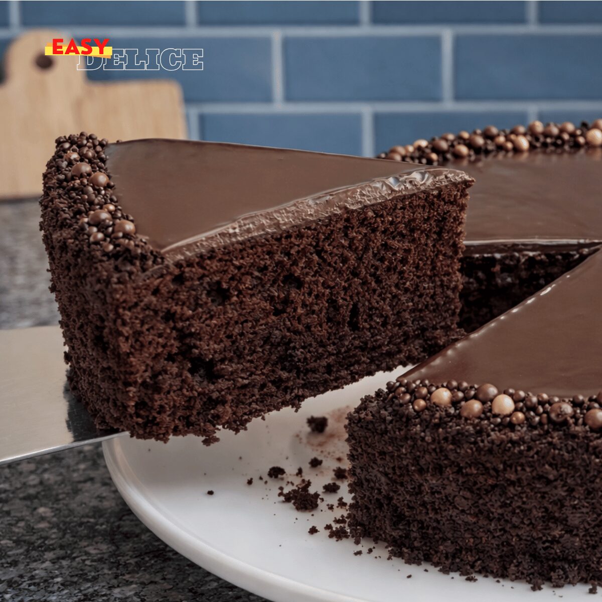 Gâteau au Chocolat Ultra Moelleux avec Glaçage Fondant