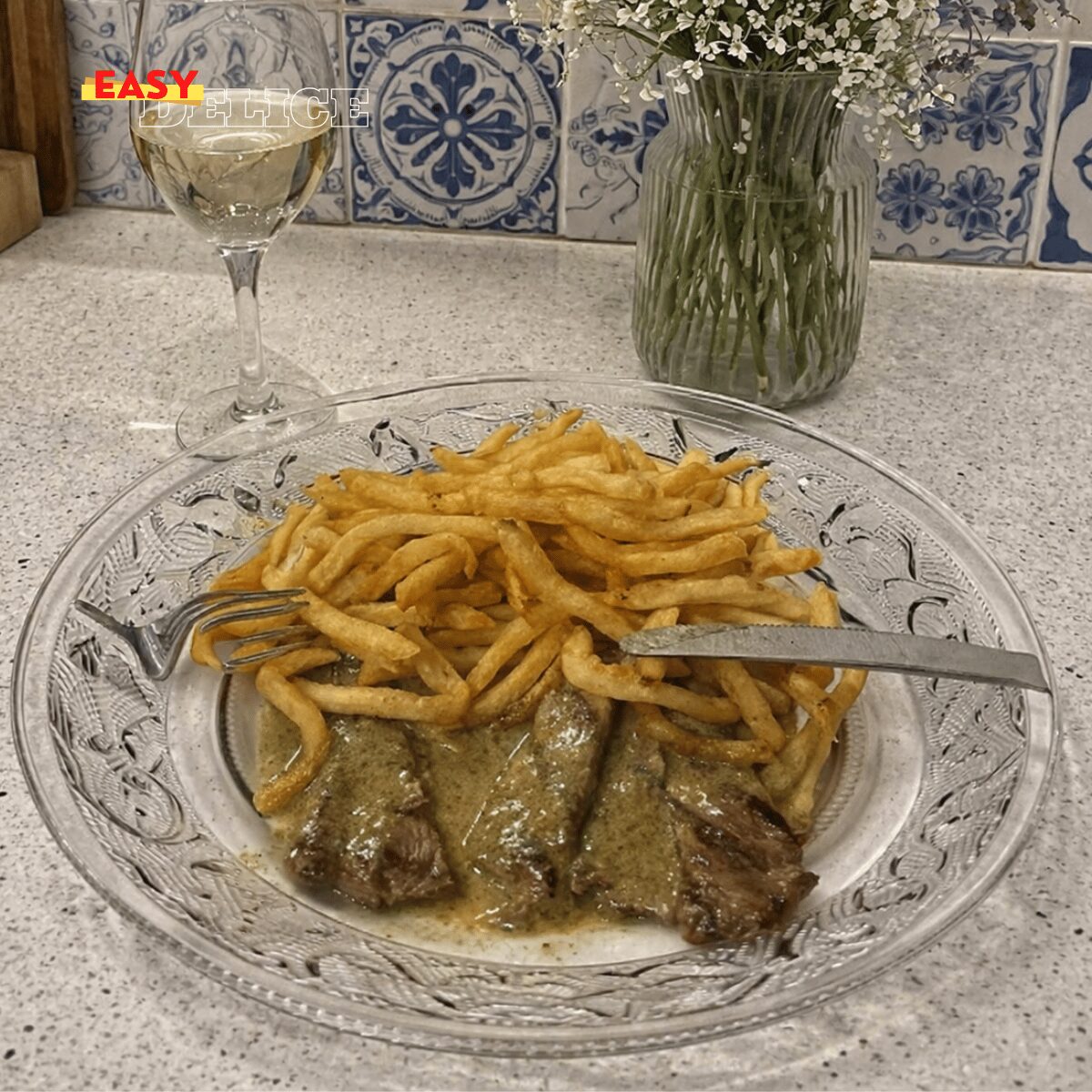 Entrecôte Sauce Secrète & Frites Maison (Façon Bistrot Parisien)