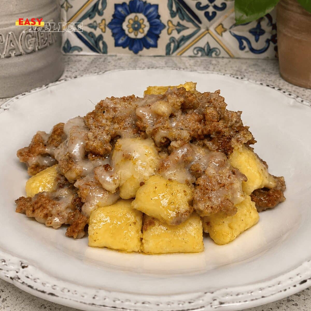 Gnocchis de Polenta au Fromage Fondant & Chair à Saucisse