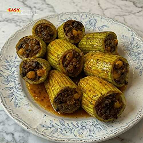 Courgettes Farcies à la Viande et Pois Chiches, Sauce Tomate Épicée