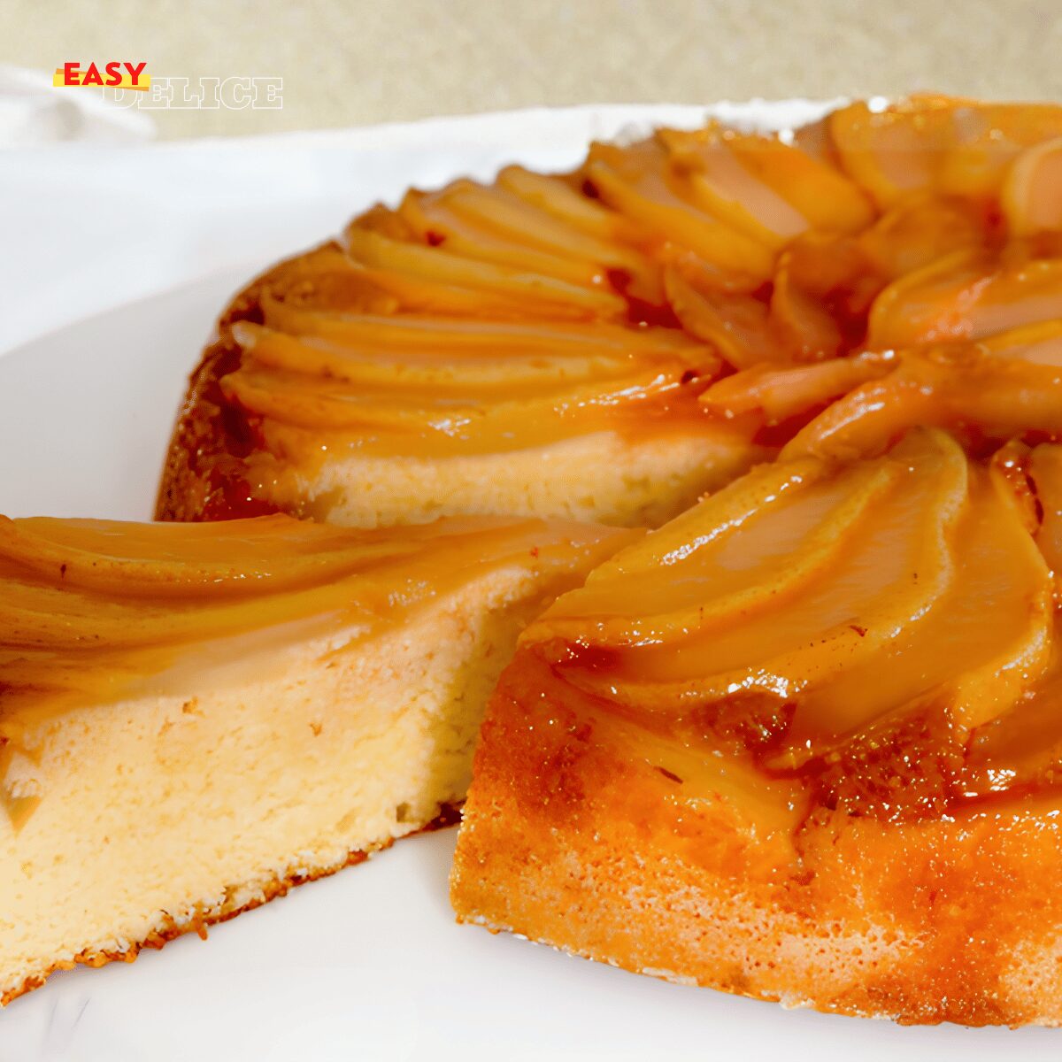 Gâteau Renversé à la Pêche — Moelleux, Caramélisé et Irrésistible !