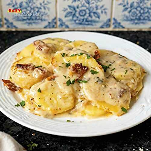 Gratin Dauphinois au Bacon, Sauce Crémeuse et Fromage Fondant