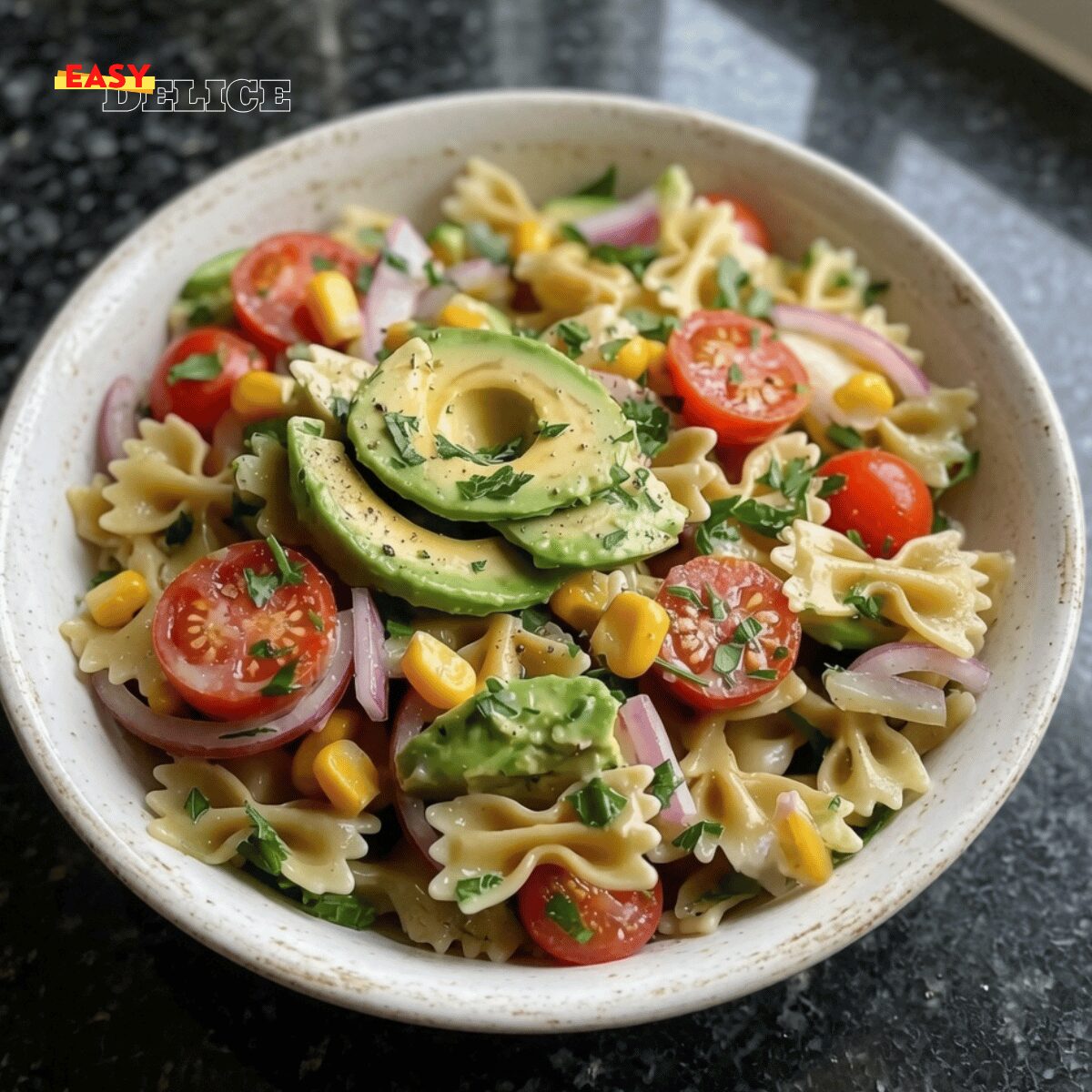 Salade de Pâtes à l’Avocat — Fraîche, Crémeuse et Ultra Gourmande !