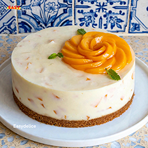 Gâteau Sans Cuisson aux Pêches et au Lait Concentré — Frais, Crémeux & Gourmand