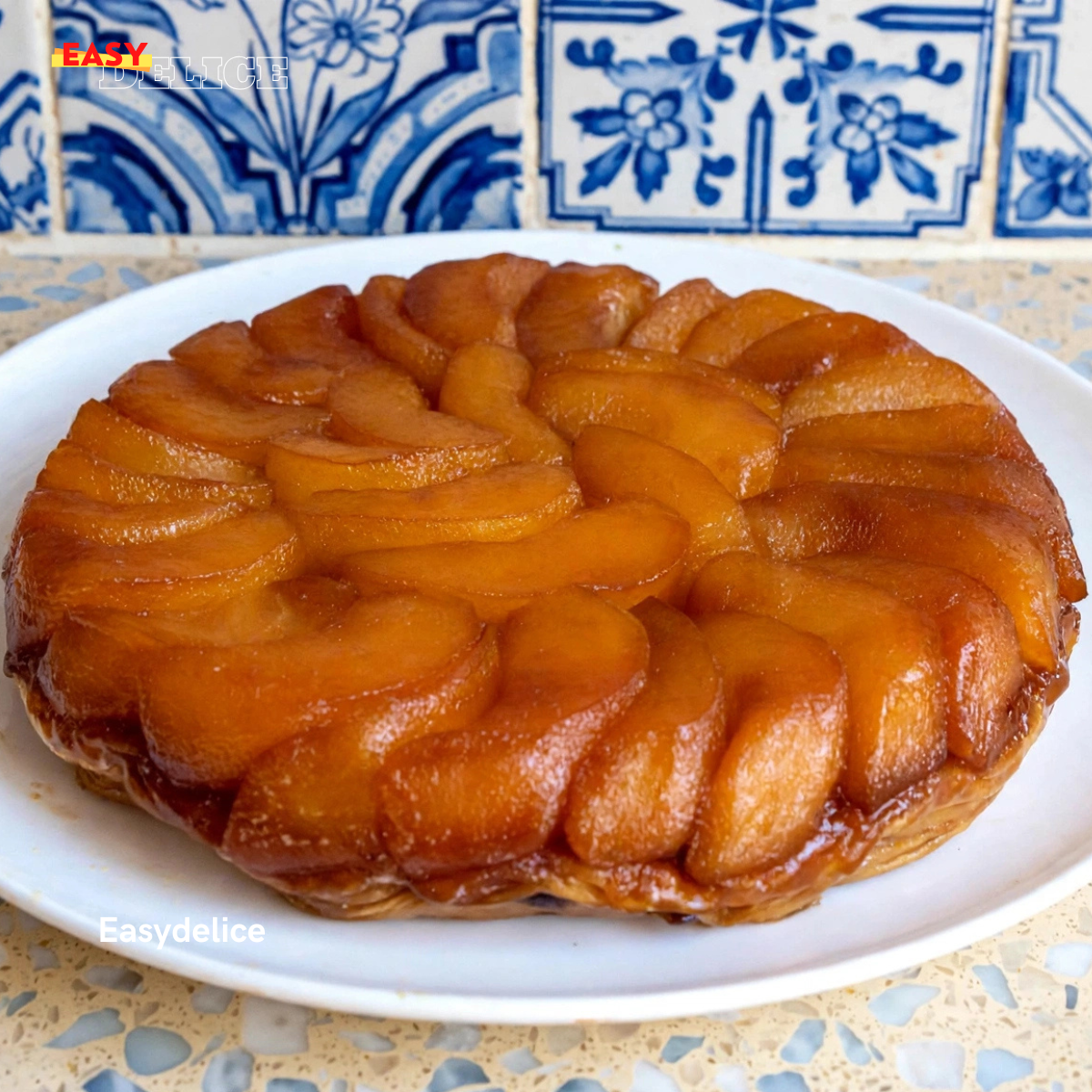 Tarte Tatin aux Pommes — Fondante, Caramélisée & Croustillante