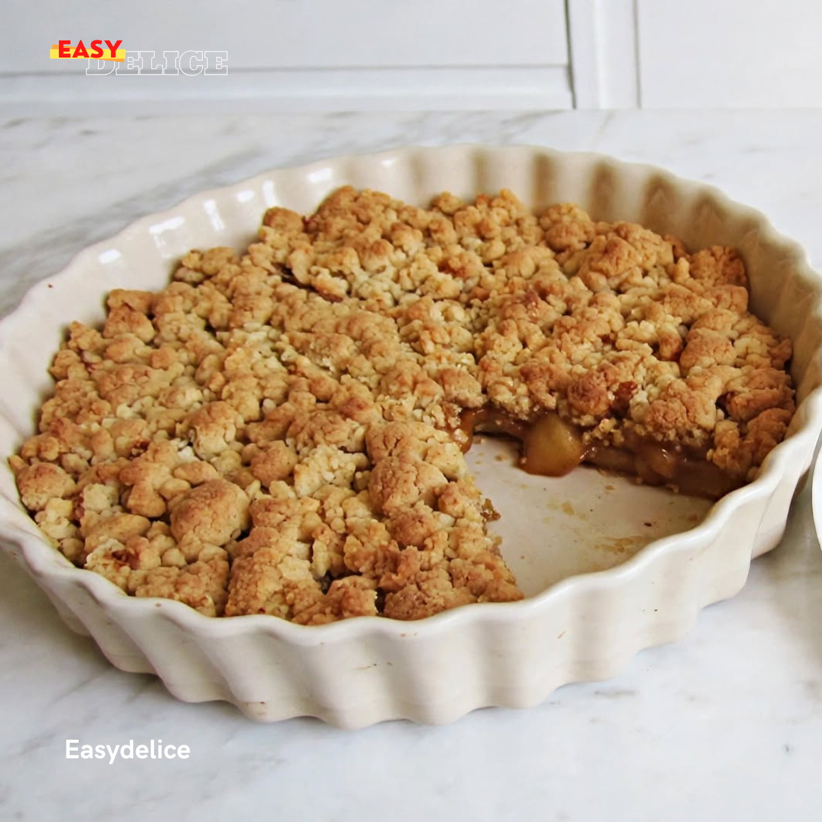 Crumble aux Pommes Maison — Pommes Fondantes & Crumble Doré et Croustillant