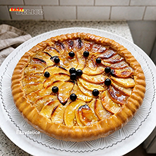 Tarte à la confiture de cédrat, noisettes et pommes