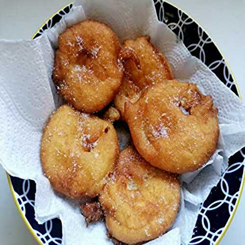 Beignets aux pommes moelleux avec Blancs d'Œufs en Neige