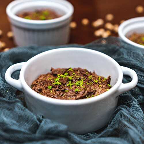 Mousse au chocolat noir vegan à l'aquafaba