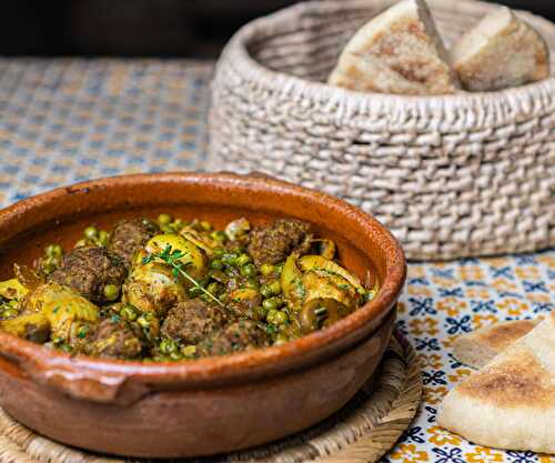 Tajine d'Artichauts, Petits Pois et Viande Hachée