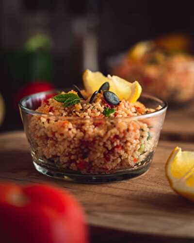 Taboulé maison ou salade orientale à la semoule et à la menthe