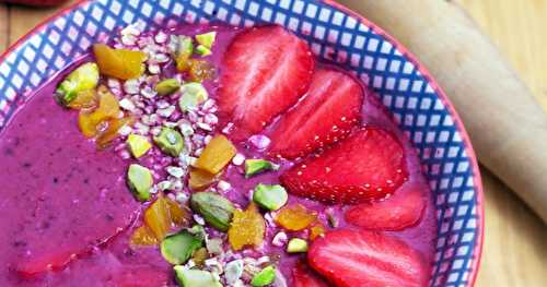 Smoothiebowl fruits rouges et avoine