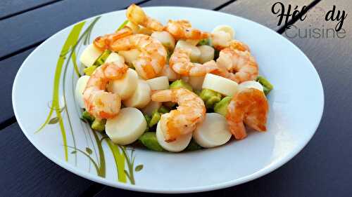 Salade d'avocat, coeurs de palmier et crevettes