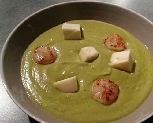 Velouté de petits pois aux saint-Jacques et Morbier