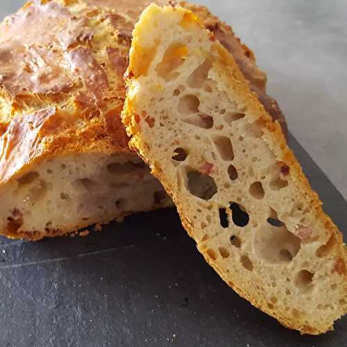 Pain cocotte au comté et lardons super gourmand