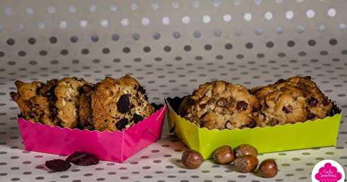 Cookies chocolat blanc/myrtille et chocolat au lait/noisette - Original American Cookies de Mike