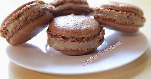 Macarons duo chocolat-chocolat blanc