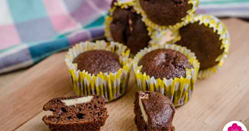 Muffins au chocolat fourrés au chocolat blanc