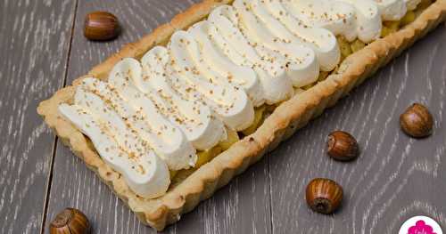 Tarte aux pommes caramélisées, noisettes et chantilly 