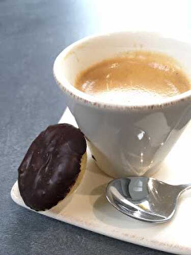 Biscuits à la marmelade d'orange et chocolat