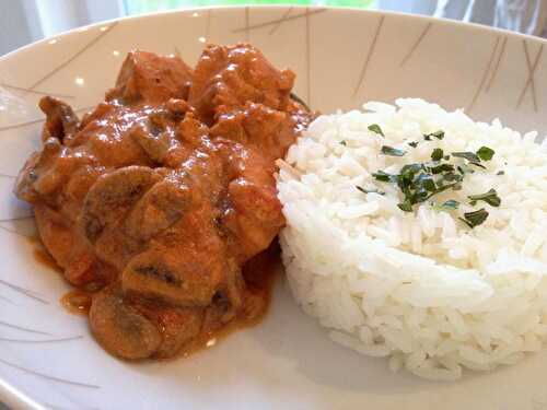 Poulet sauce coco-tomate à la citronnelle et gingembre