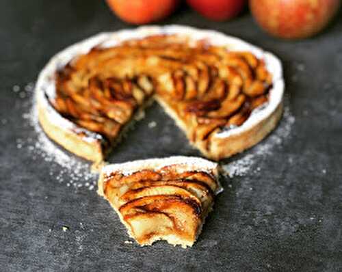 Tarte aux pommes, caramel au beurre salé 