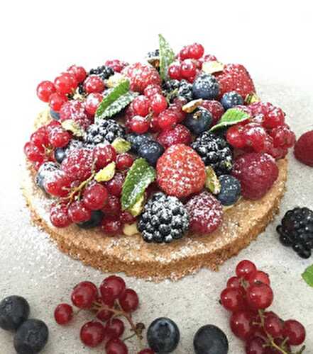 Tarte dacquoise aux fruits rouges