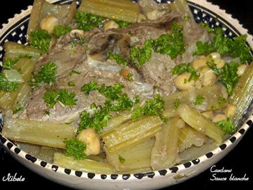 Tajine khorchef ou cardons en sauce blanche