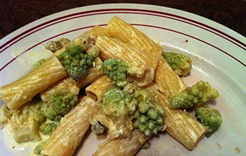 Pennes au chou romanesco et crème citronée