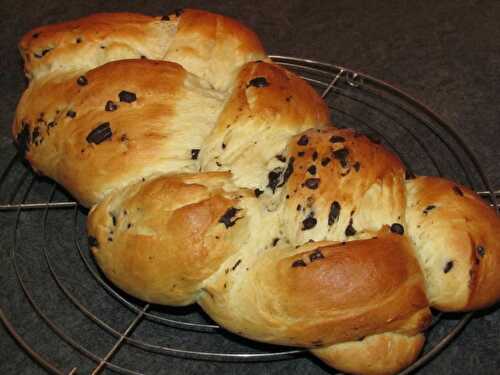 Brioche à la mie filante et pépites de chocolat