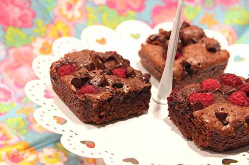 Brownies aux framboises et pépites de chocolat