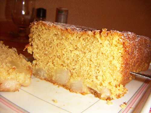 Gâteau à la poire, vanille et fève tonka