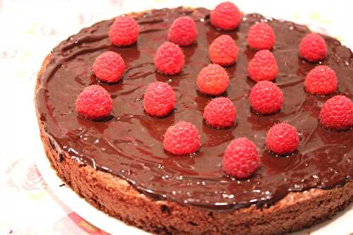 Gâteau aux noisettes et chocolat (sans farine ni gluten)