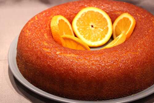 Gâteau moelleux imbibé à l’orange