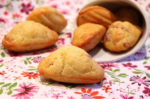 Madeleines aux lardons et parmesan