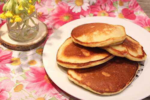 Pancakes au lait d’amande (à la levure)