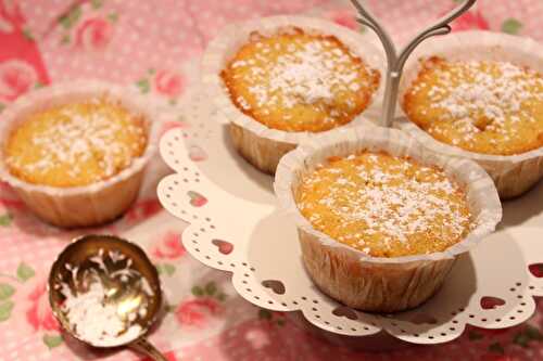 Petits gâteaux à la polenta, amande et orange