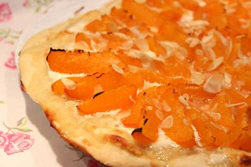 Pizza aux abricots