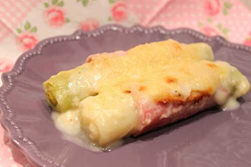 Poireaux au jambon et à la béchamel