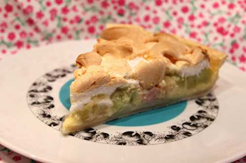 Tarte à la rhubarbe meringuée