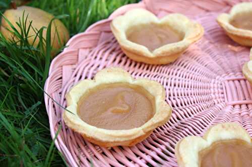 Tartelettes à la compote de poires et amandes