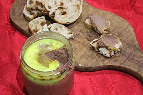 Terrine végétale (noix de cajou, noix, châtaignes) faux gras