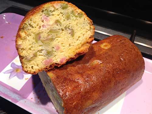 Cake au jambon et olives