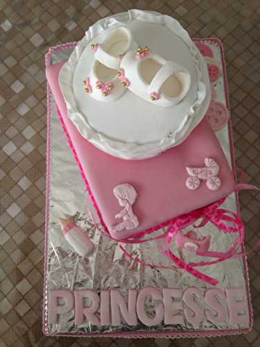 Gâteau Baby shower fille