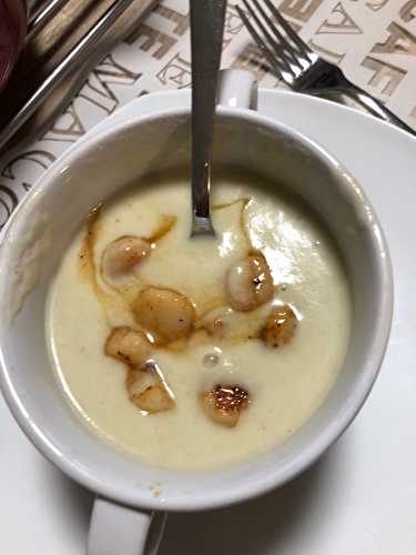 Velouté d’endives aux noix de St Jacques